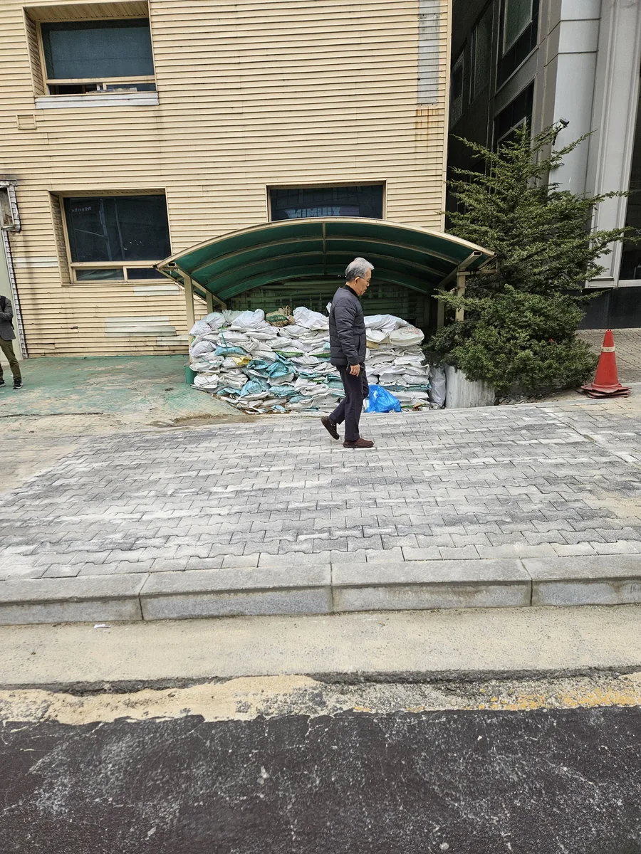 아스팔트 덧씌우기 시공 후